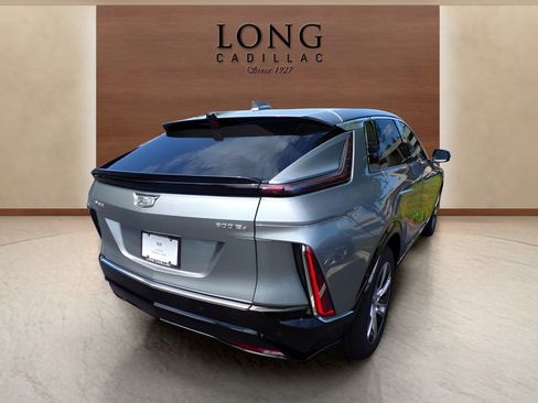 Used 2024 Cadillac Lyriq Tech w/ Driver Assist Package AWD/4WD image 5