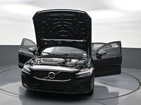 Certified 2024 Volvo S60 T8 Plus image 37