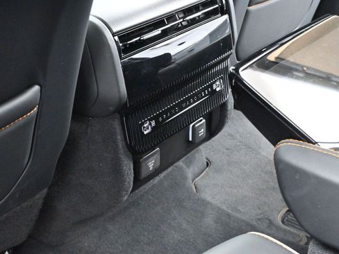 Used 2024 Jeep Grand Wagoneer Series III w/ Quick Order Packagew 28T image 34