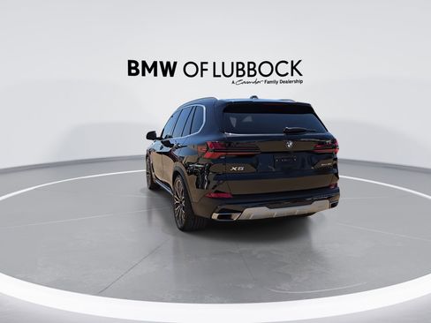 Certified 2026 BMW X5 xDrive40i w/ Executive Package AWD/4WD image 7