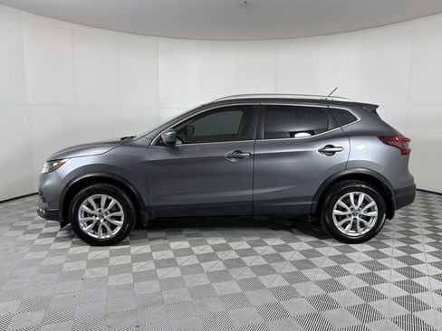 Used 2022 Nissan Rogue Sport SV AWD/4WD image 2