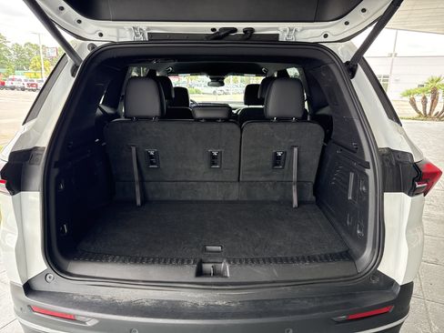 Used 2026 Buick Enclave Preferred FWD image 31