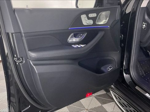 Used 2026 Mercedes-Benz GLS 450 4MATIC image 15