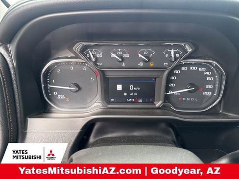 Used 2021 GMC Sierra 2500 AT4 w/ AT4 Preferred Package AWD/4WD image 7