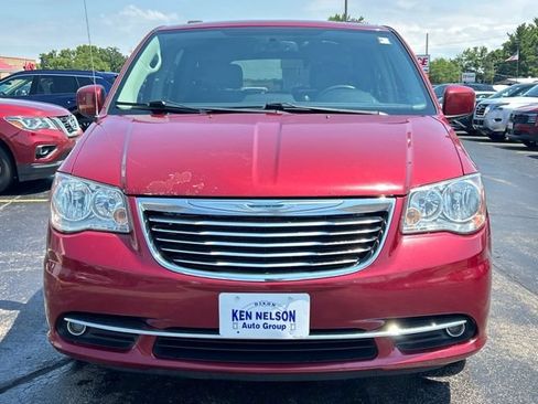 Used 2015 Chrysler Town & Country Touring w/ Driver Convenience Group FWD image 15