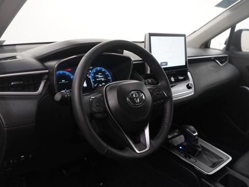 Used 2026 Toyota Corolla Cross XLE w/ Convenience Package image 18