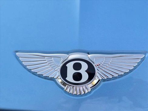 Used 2021 Bentley Continental GT image 25