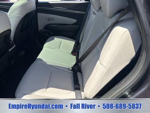 Used 2023 Hyundai Tucson Limited AWD/4WD image 16