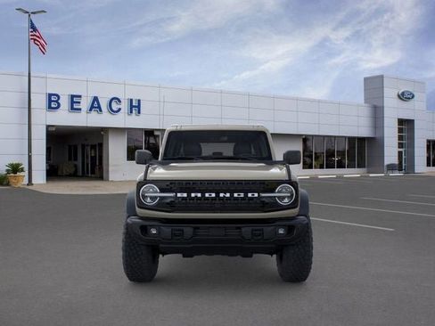 New 2026 Ford Bronco Badlands image 6