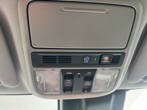 Used 2018 Honda Odyssey Elite image 31