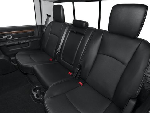 Used 2016 RAM 2500 Laramie w/ Convenience Group AWD/4WD image 17