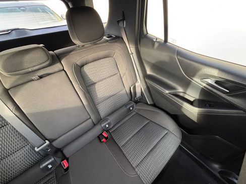 Used 2025 Chevrolet Equinox LT AWD/4WD image 37
