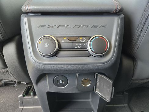 New 2026 Ford Explorer Active w/ Active Comfort Package RWD image 29