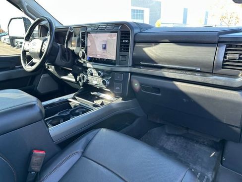 Used 2023 Ford F250 Lariat w/ Lariat Ultimate Package image 9