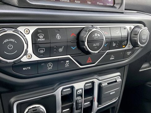 Used 2023 Jeep Gladiator Mojave w/ LED Lighting Group image 25