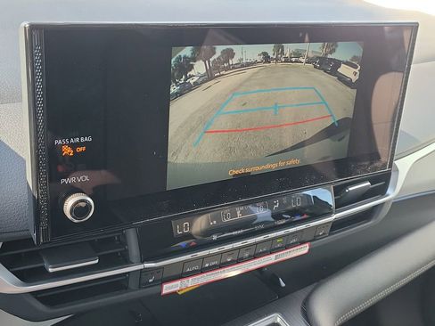 New 2026 Toyota Sienna XLE FWD image 15