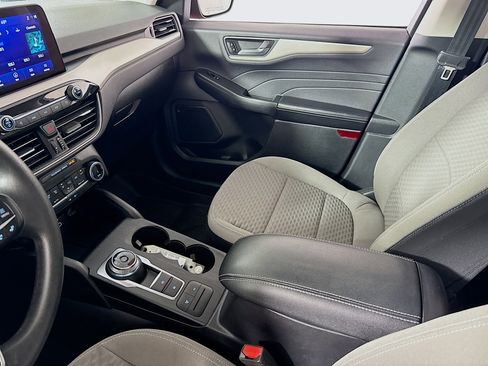 Used 2022 Ford Escape SE image 23