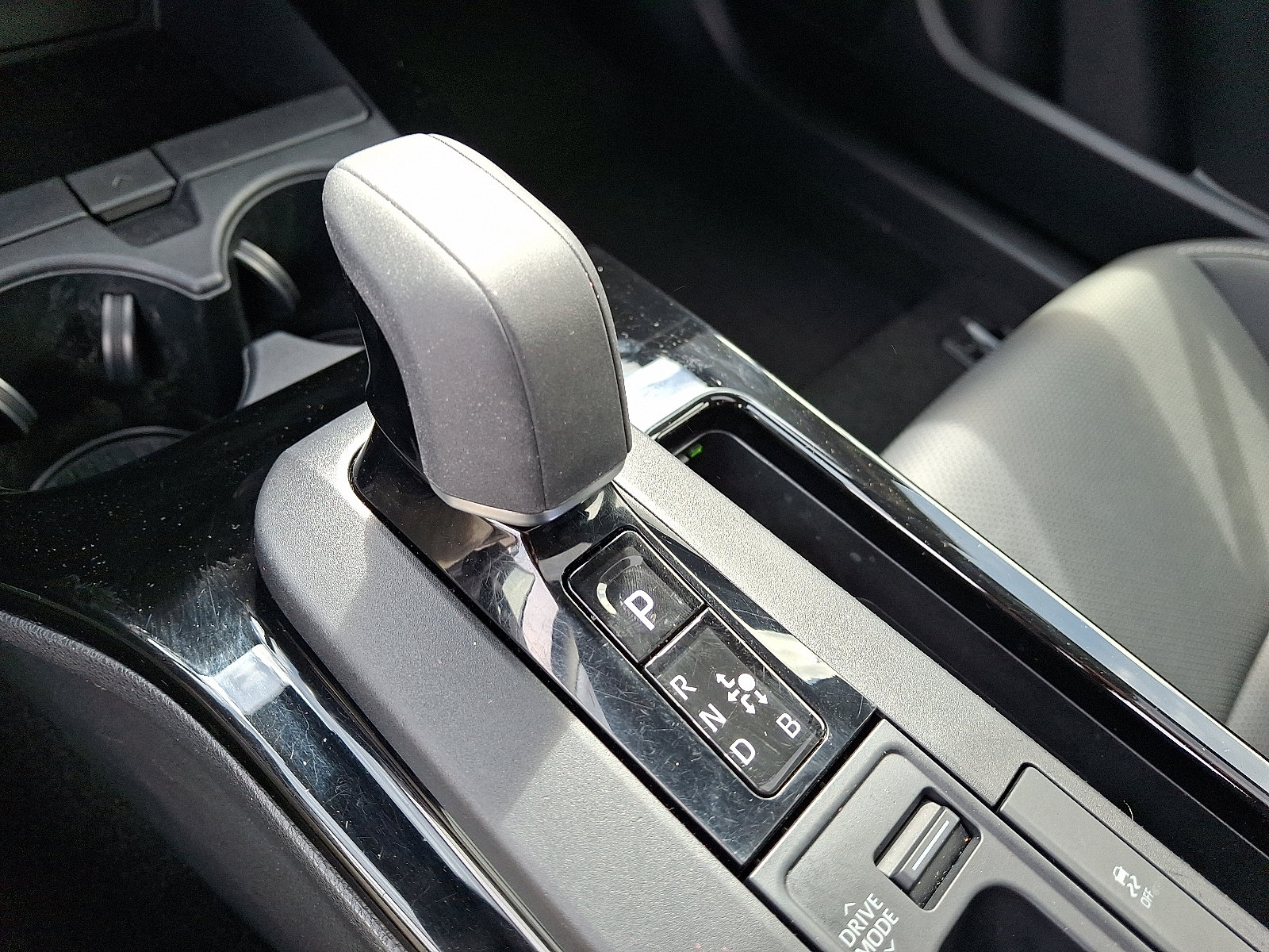 Certified 2024 Toyota Prius XLE AWD/4WD image 16