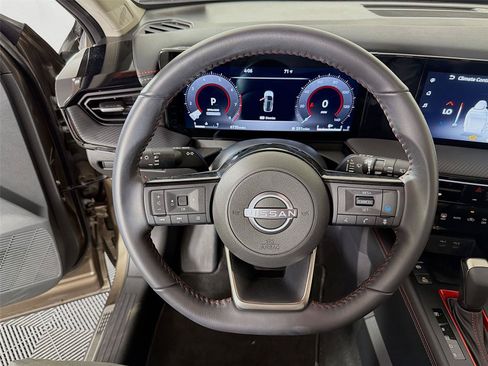 Used 2025 Nissan Kicks SR w/ Illumination Package AWD/4WD image 12