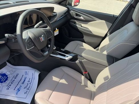 New 2026 Buick Envista Avenir FWD image 16