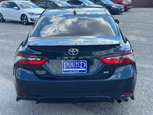 Used 2021 Toyota Camry SE image 6