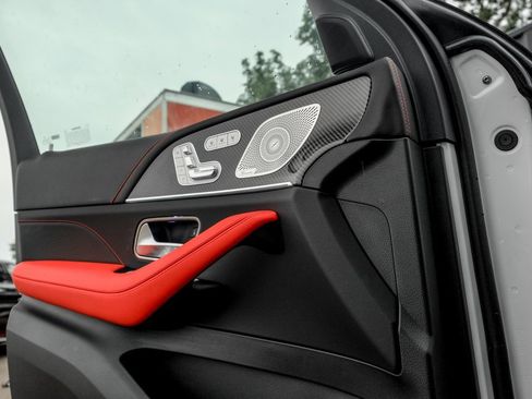 Used 2025 Mercedes-Benz GLE 63 AMG S image 14