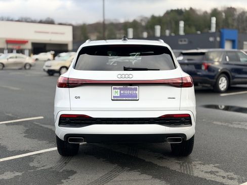 Certified 2025 Audi Q5 2.0T Premium Plus w/ Premium Plus image 5