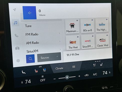 Used 2024 Lexus NX 250 FWD image 21