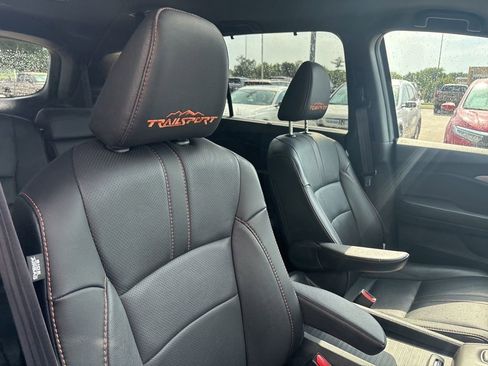 Used 2022 Honda Pilot TrailSport image 28