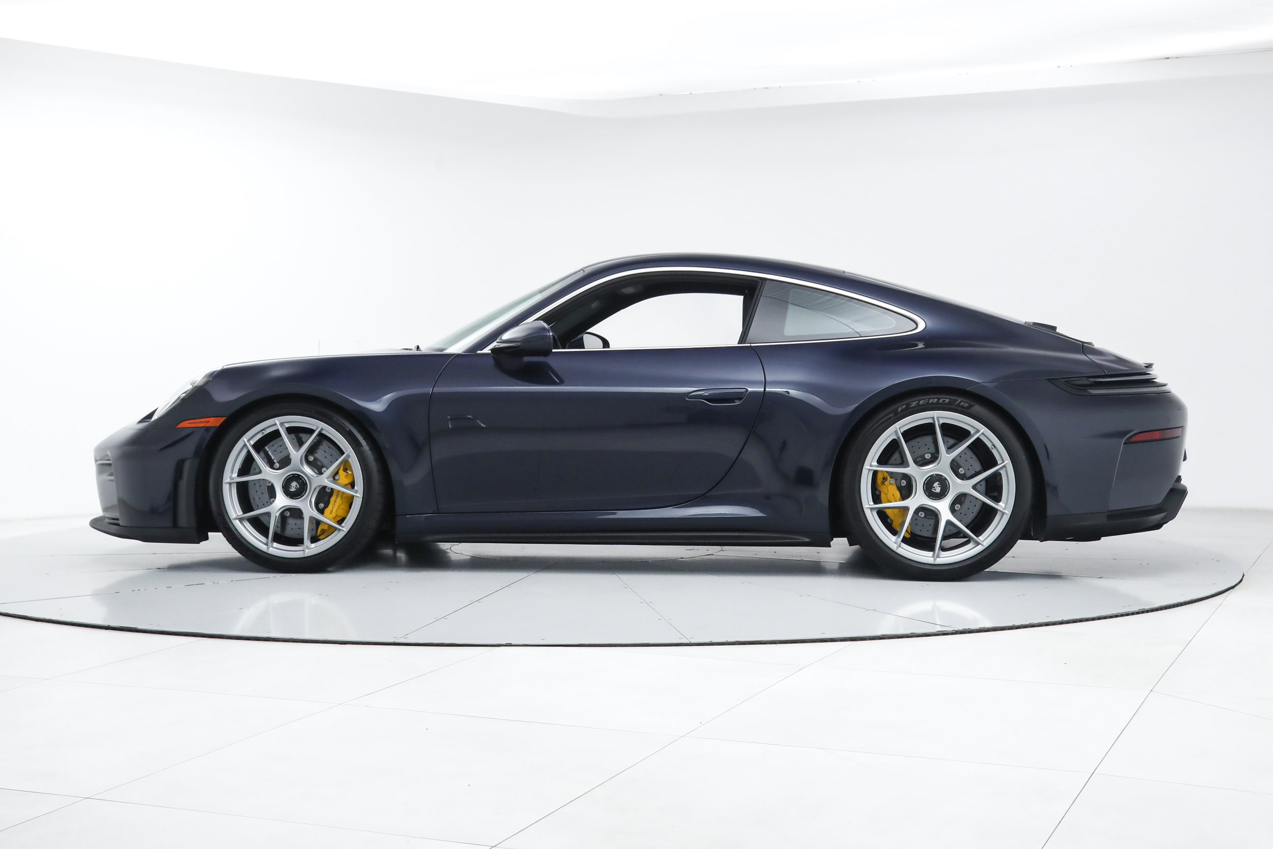 Used 2026 Porsche 911 GT3 RWD image 2