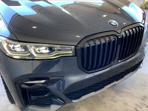 Used 2022 BMW X7 xDrive40i w/ M Sport Package image 30