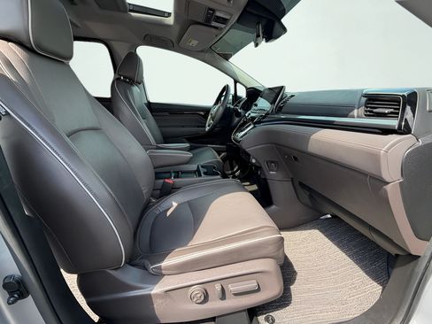Used 2022 Honda Odyssey Elite image 32