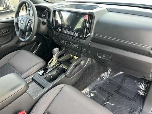 New 2026 Nissan Frontier SV image 8