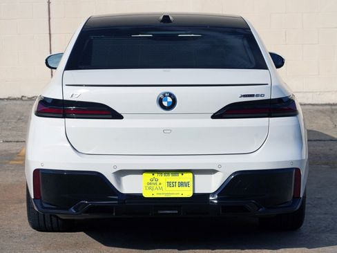 Used 2023 BMW i7 xDrive60 AWD/4WD image 64