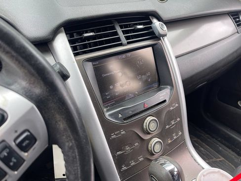 Used 2013 Ford Edge SEL FWD image 8