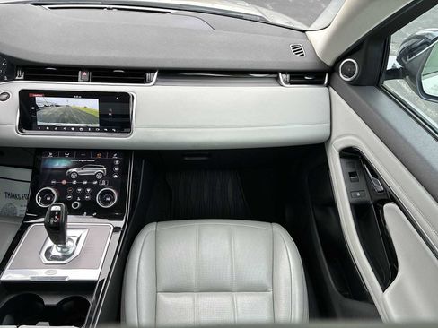 Used 2020 Land Rover Range Rover Evoque SE image 28