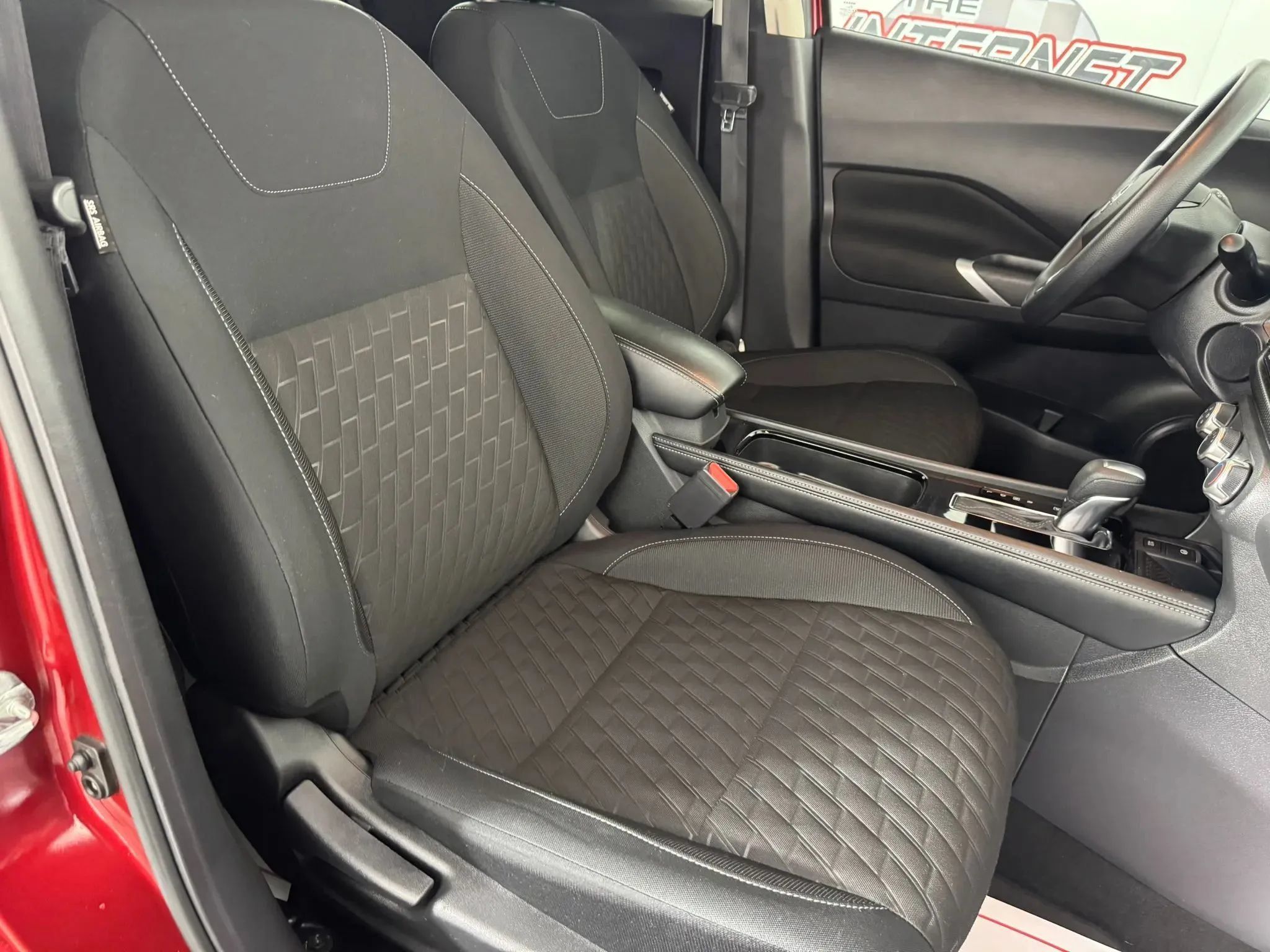 Used 2023 Nissan Kicks SV FWD image 32