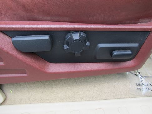Used 2009 Ford F250 King Ranch AWD/4WD image 23