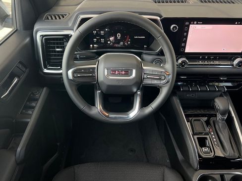 New 2026 GMC Canyon Elevation image 13