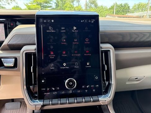 New 2026 GMC Yukon Denali w/ Denali Reserve Package AWD/4WD image 20