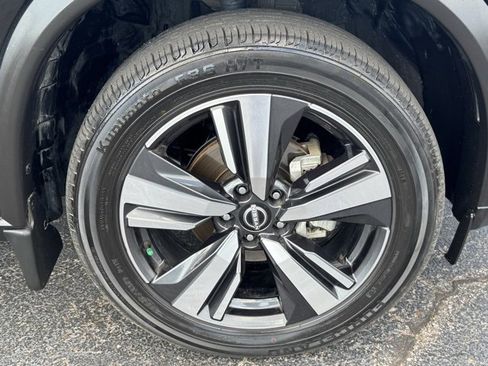 Used 2024 Nissan Rogue SL image 6