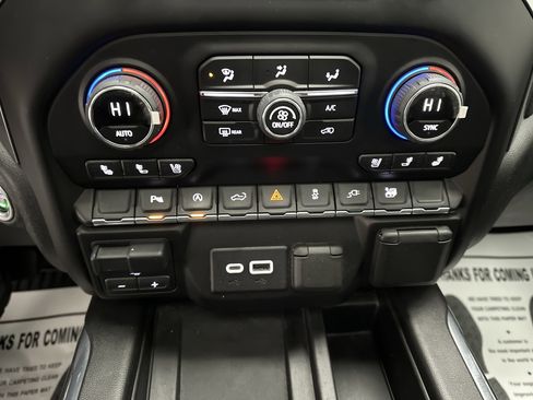 Used 2022 Chevrolet Silverado 1500 LTZ w/ LTZ Convenience Package II image 40