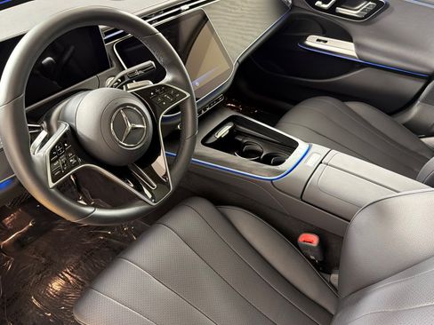 Used 2026 Mercedes-Benz E 350 Sedan image 9