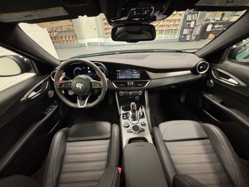 New 2025 Alfa Romeo Giulia AWD w/ Driving Assist Package image 12