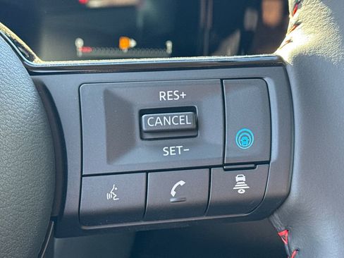 New 2026 Nissan Kicks SR image 28