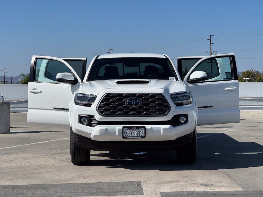 Used 2023 Toyota Tacoma TRD Sport w/ Black Out Package (TMS) AWD/4WD image 27