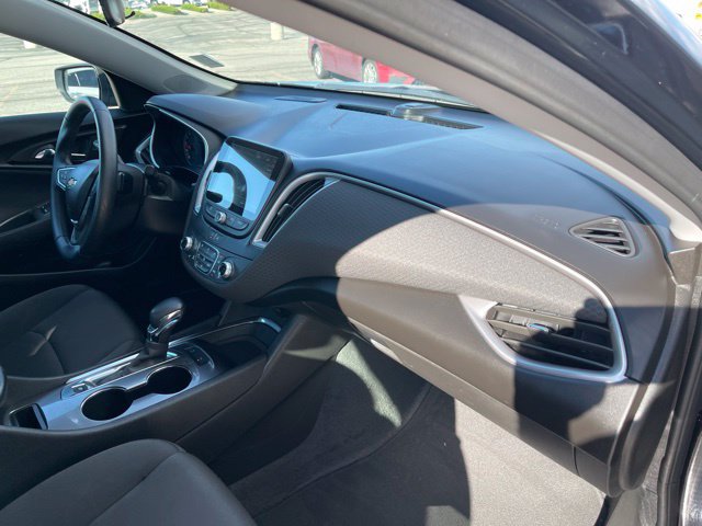Used 2024 Chevrolet Malibu LT w/ Midnight Edition FWD image 16