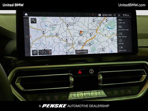 Used 2025 BMW X4 xDrive30i image 10