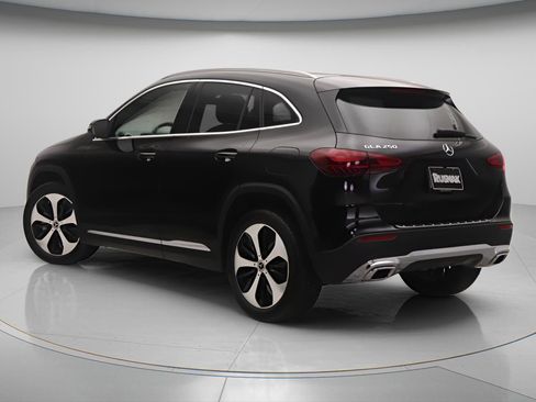 New 2026 Mercedes-Benz GLA 250 image 2