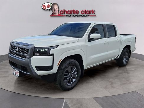 New 2026 Nissan Frontier SV image 2